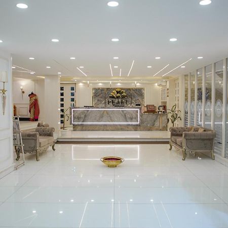 Pearl Courtyard Hotel Váránaszi Kültér fotó
