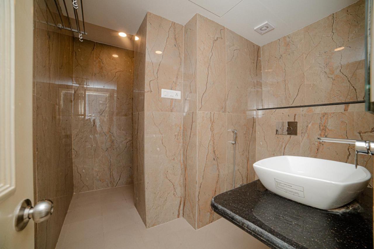Pearl Courtyard Hotel Váránaszi Kültér fotó