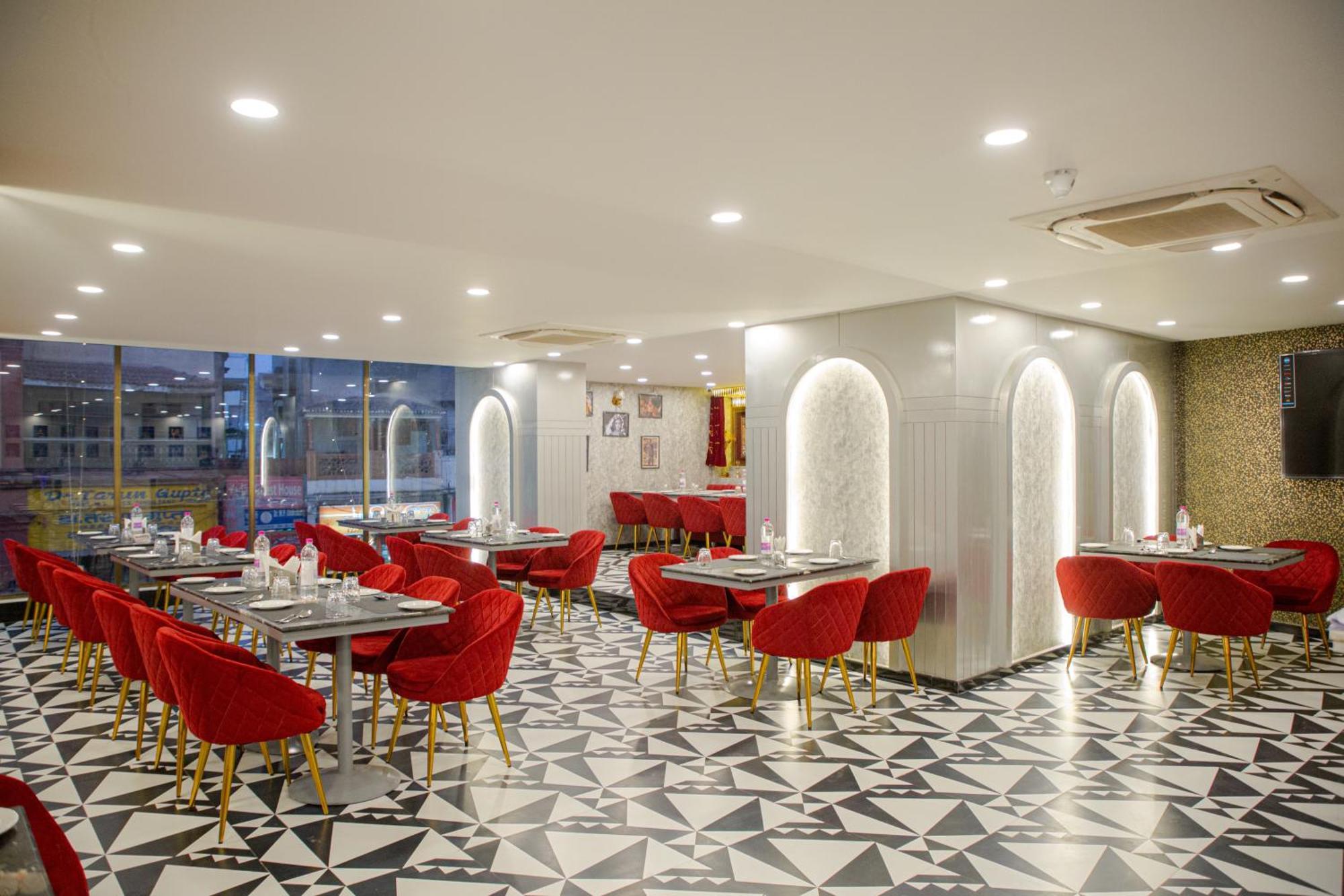 Pearl Courtyard Hotel Váránaszi Kültér fotó