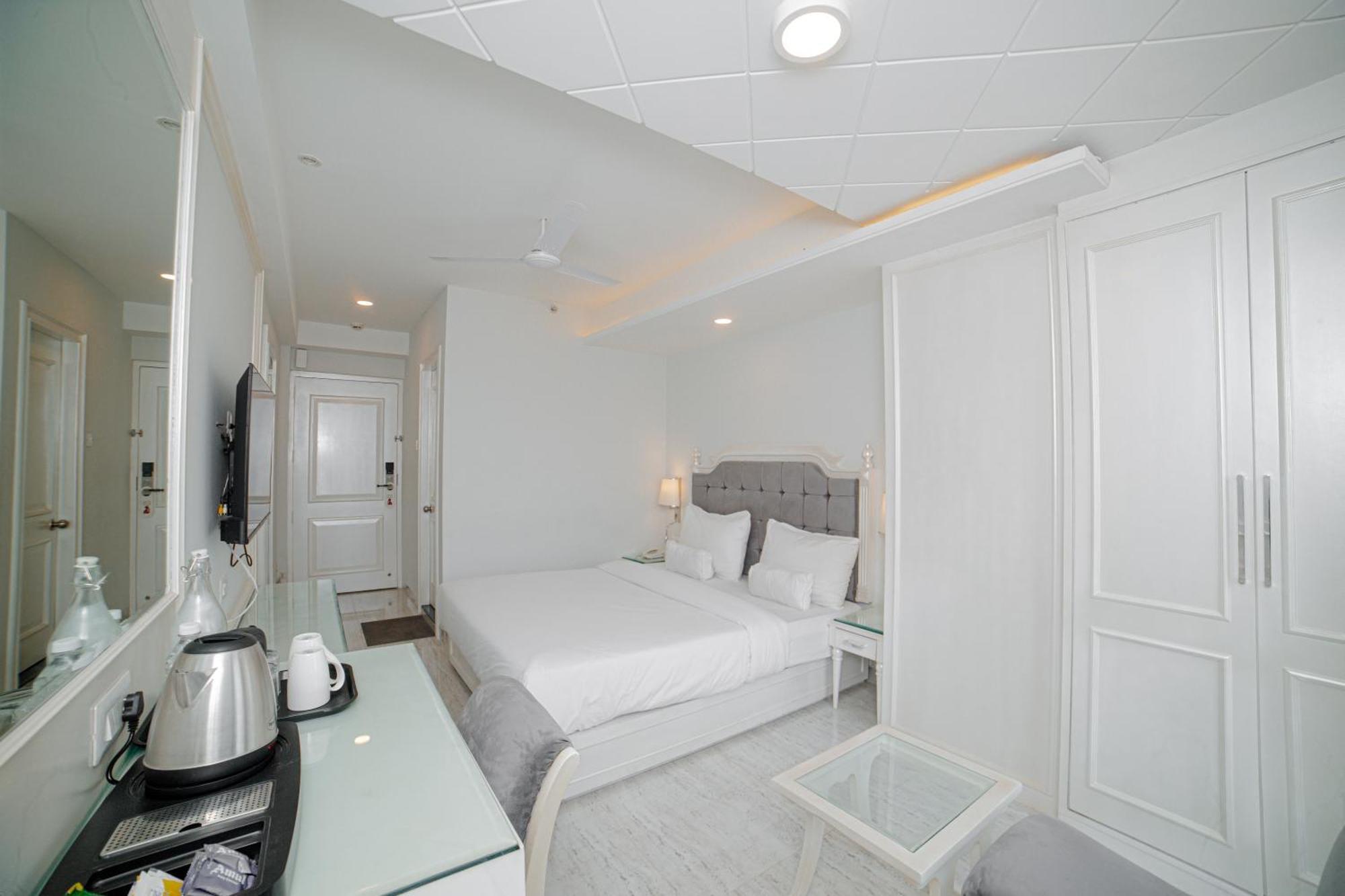 Pearl Courtyard Hotel Váránaszi Kültér fotó