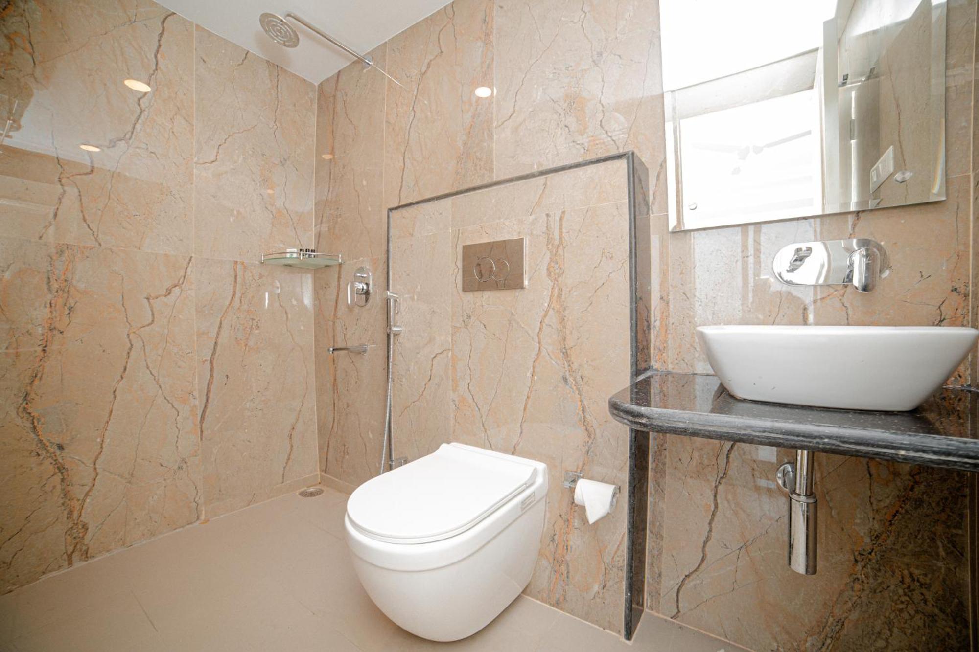 Pearl Courtyard Hotel Váránaszi Kültér fotó